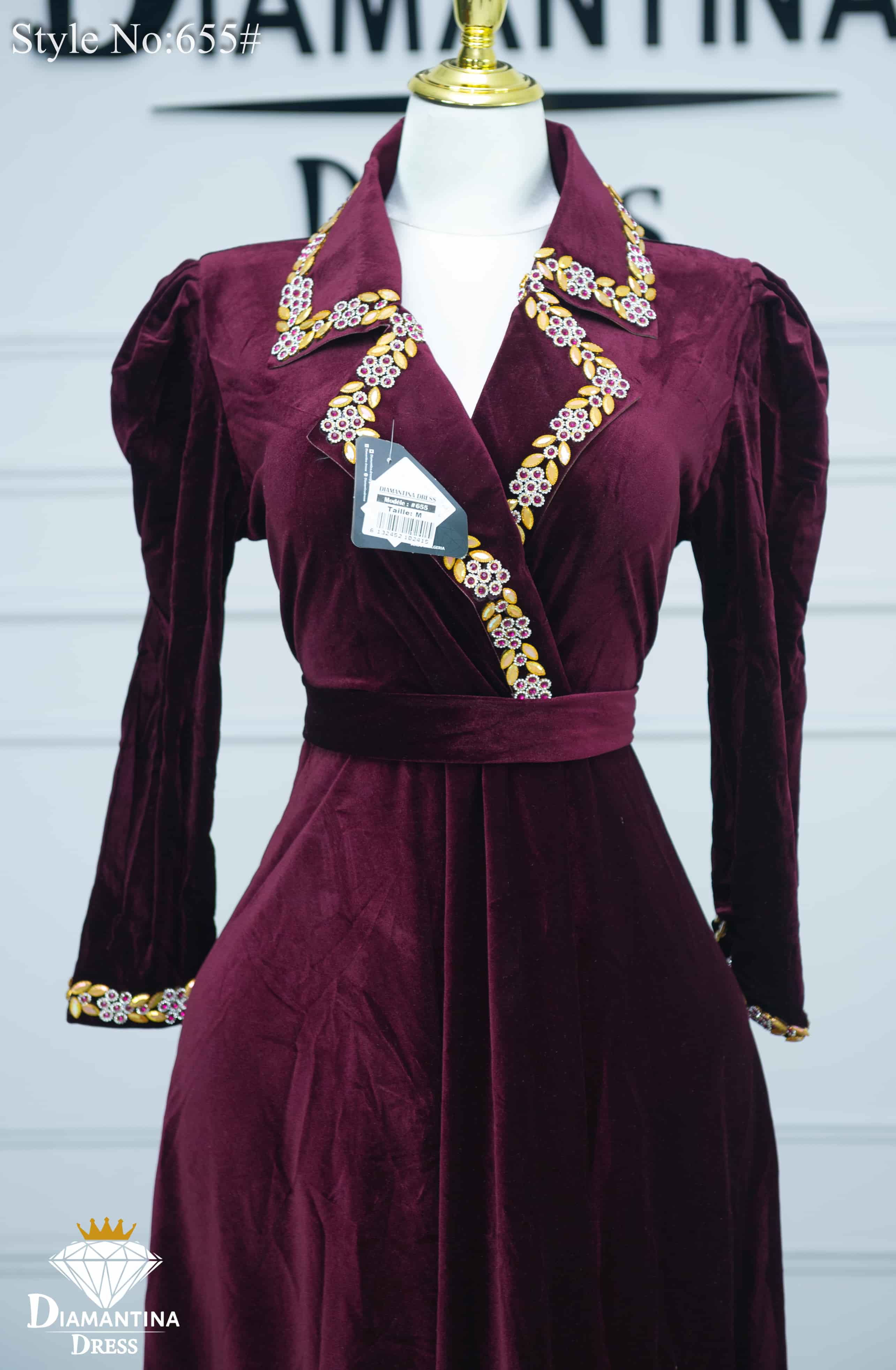 Robe cloche (col montant ) 655#