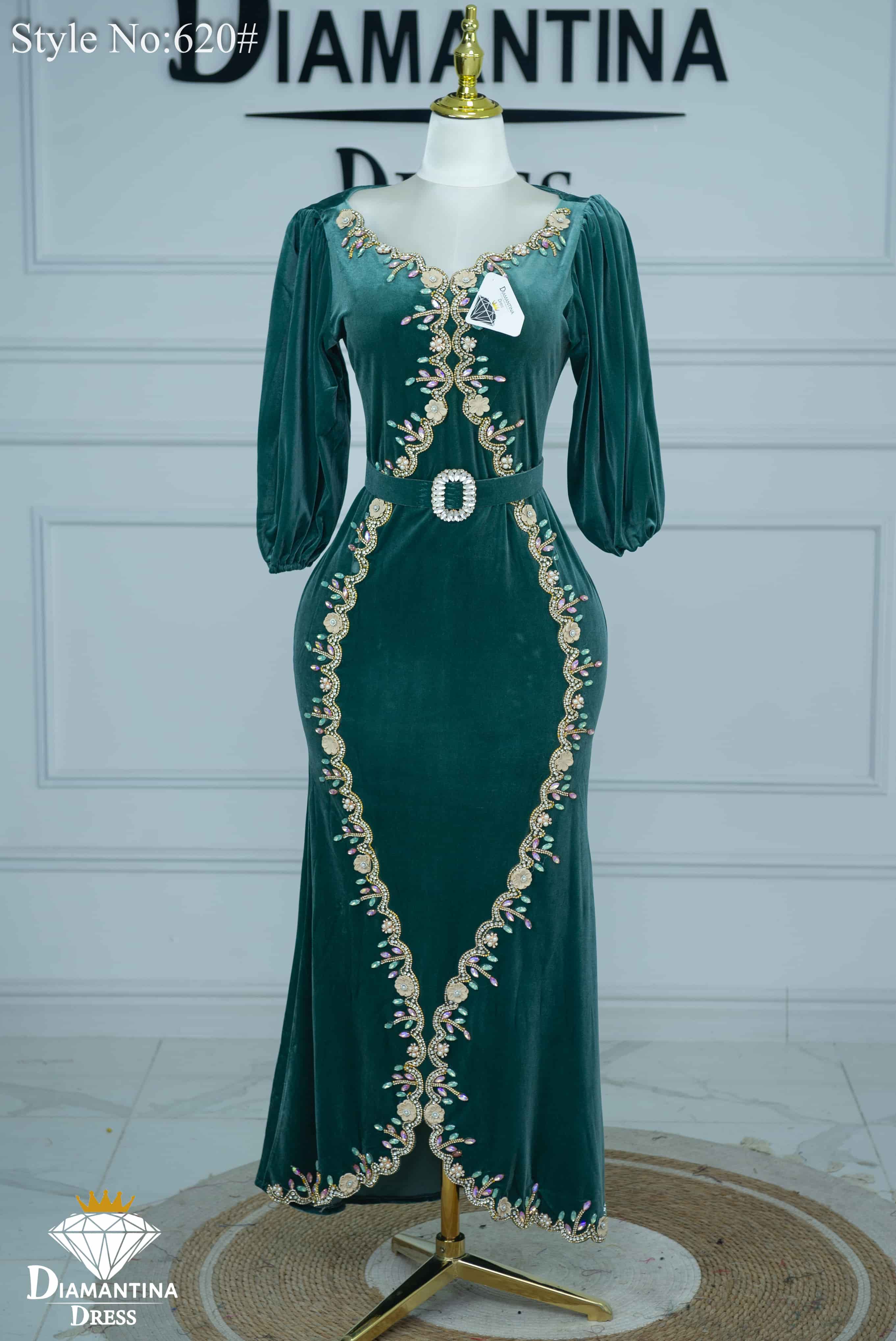 Robe Paon Parfaite 620#