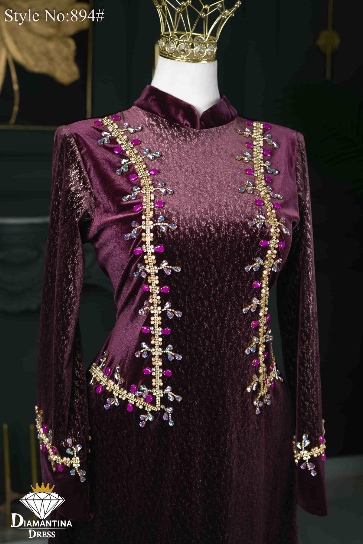 روب قطيفة بياقة في الرقبة رقم #894