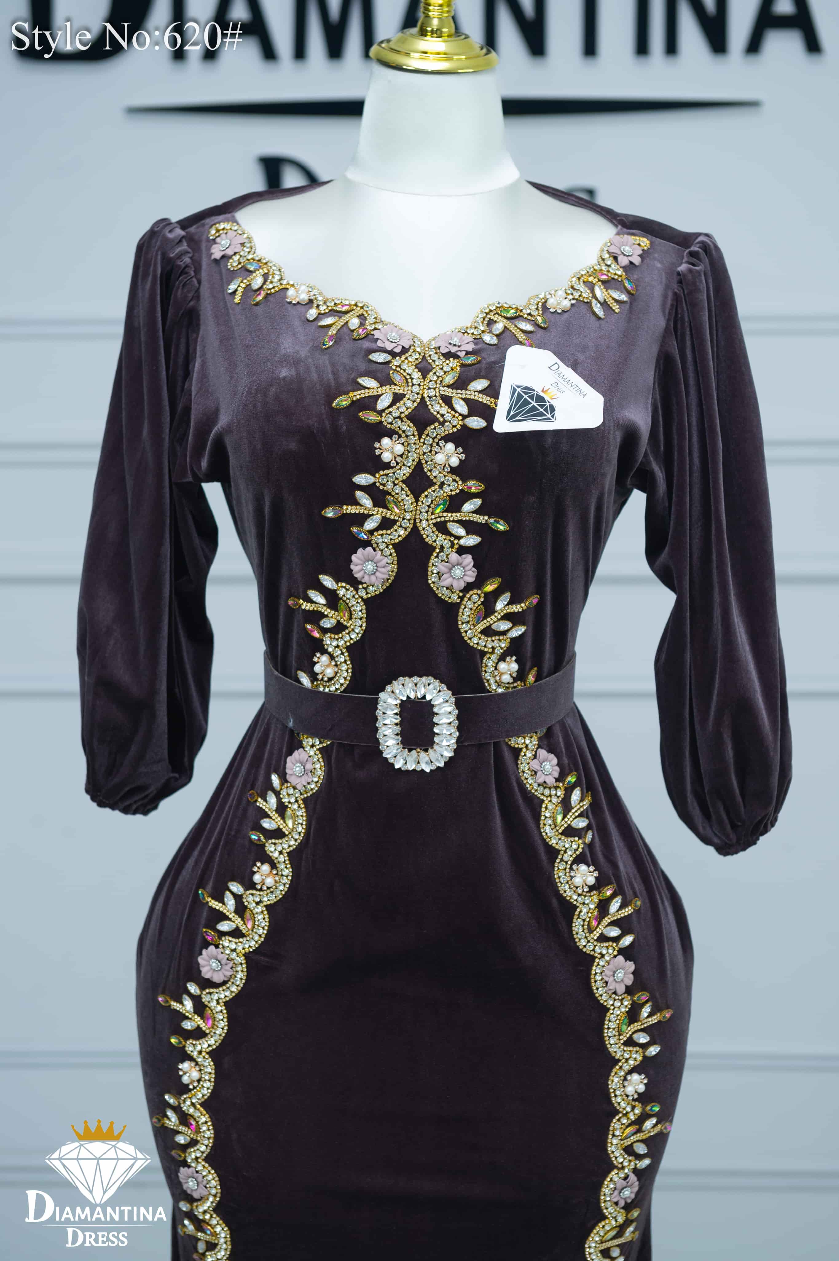 Robe Paon Parfaite 620#