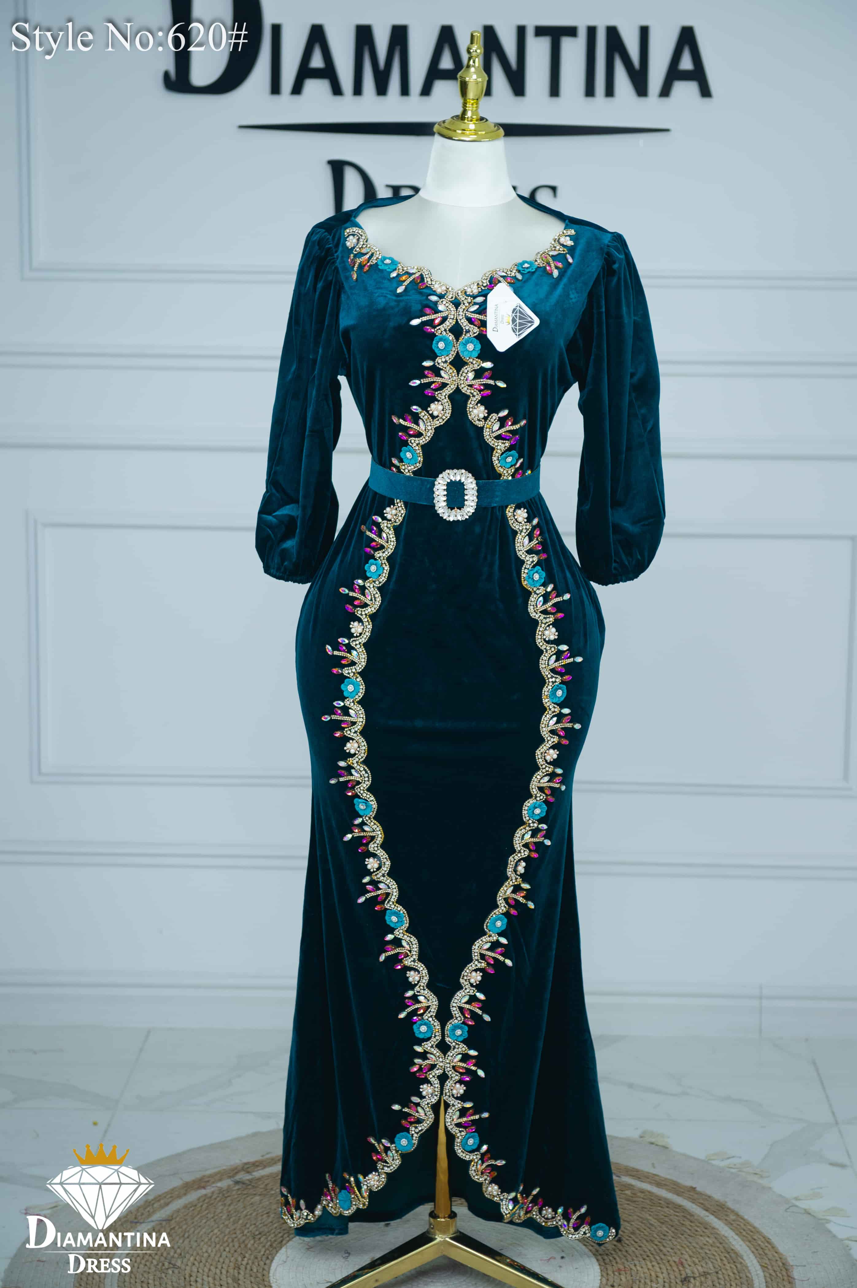 Robe Paon Parfaite 620#