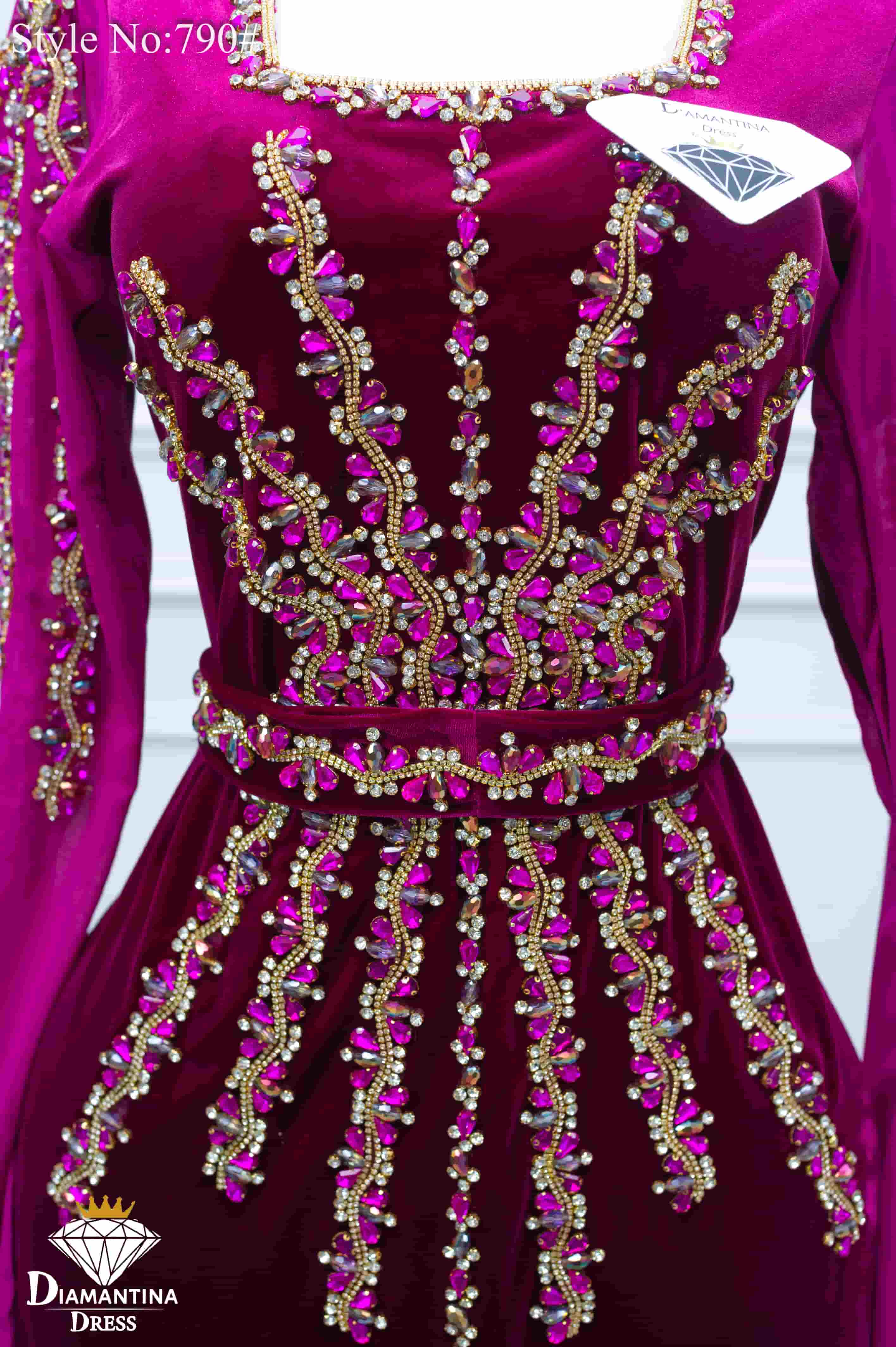 Robe de soirée style turc en velours  – Modèle 790